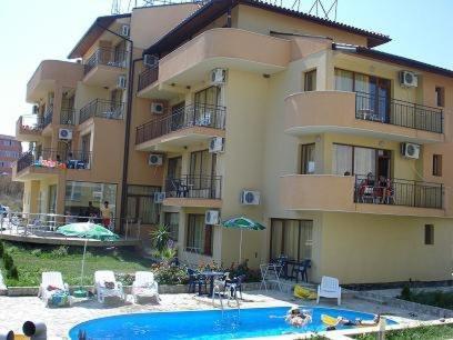Семеен Хотел Атива - Family Hotel Ativa Lozenets Exterior photo