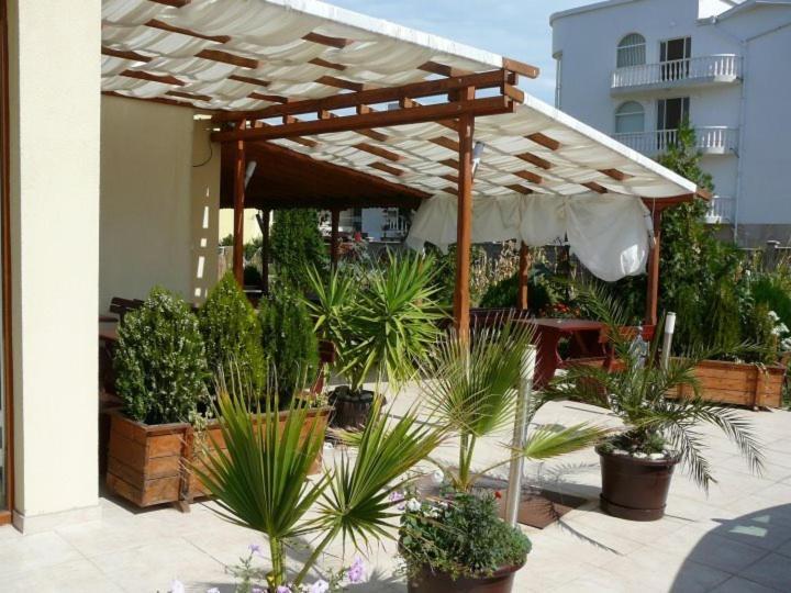 Семеен Хотел Атива - Family Hotel Ativa Lozenets Exterior photo
